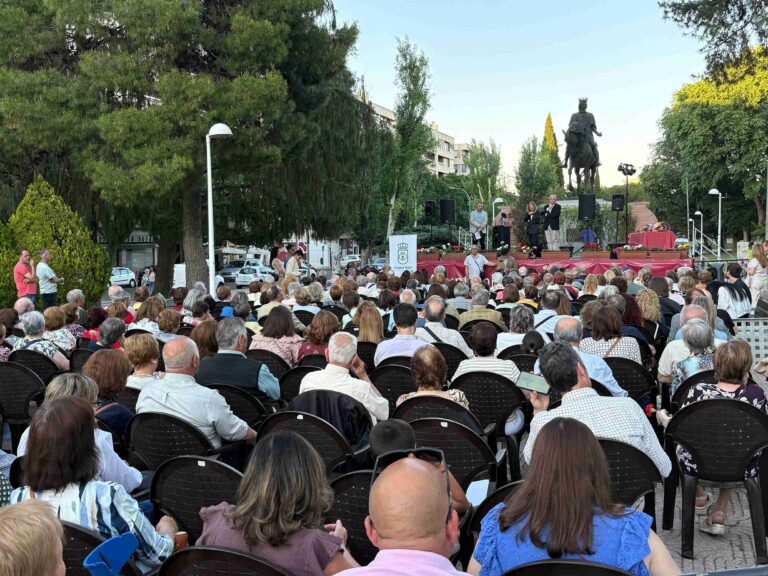 Entrega premios Mayores Destacados 2026 en los Jardines del Torreón de Ciudad Real