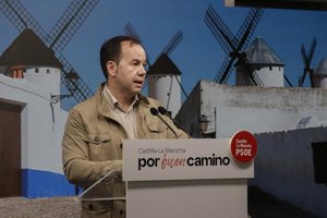 PSOE, sobre el trazado del AVE Madrid-Jaén, dice que "siempre va a defender los intereses de C-LM por encima de todo"