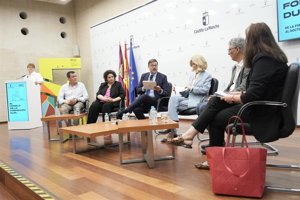 El alumnado de FP Dual aumentó un 137% en C-LM durante el último curso, según un informe de la Junta y Cotec