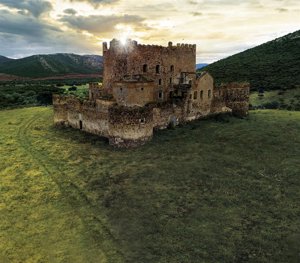 El castillo de Guadalerzas, en Los Yébenes, propuesta de mayo del programa '12 meses, 12 castillos, 12 experiencias'