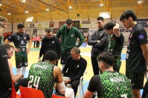 Jugadores del Bueno Arenas Albacete Basket durante un partido de la Segunda FEB