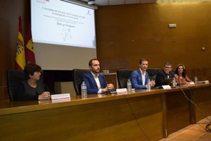 Junta y UCLM exhiben en una jornada sus proyectos de investigación, innovación educativa y aprendizaje-servicio