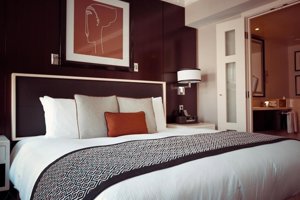 Las pernoctaciones hoteleras en Castilla-La Mancha crecen un 0,3% en abril