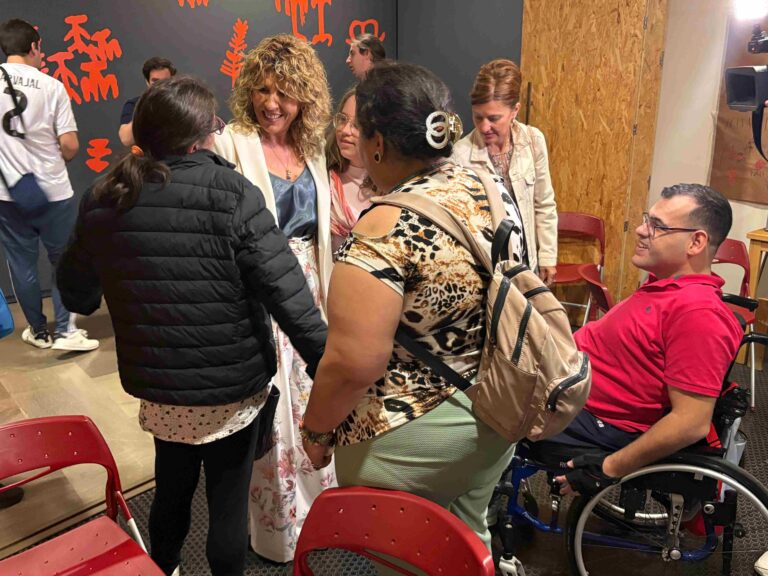 Visita institucional al alumnado del programa Reactiva Ciudad Real en el Museo Provincial