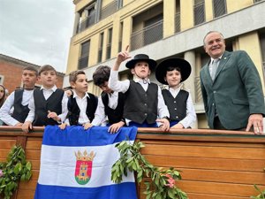 Talavera de la Reina reivindica la tradición agrícola y ganadera en el desfile de San Isidro