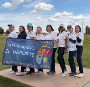 Jugadoras de golf durante la tercera jornada de la Liga Femenina por Equipos de Castilla-La Mancha 2026 en el campo de La Roda