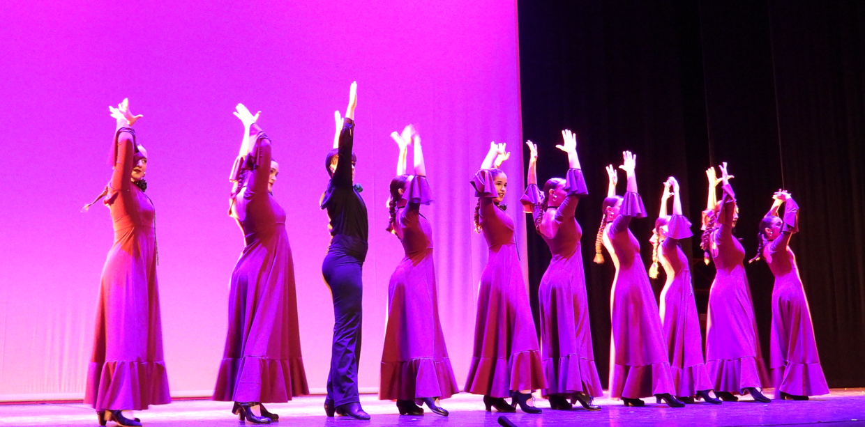 Éxito Rotundo: Más de 140 Alumnos Brillan en la Gala de Fin de Curso ‘Arriba el Telón’ del Conservatorio de Danza José Granero 3
