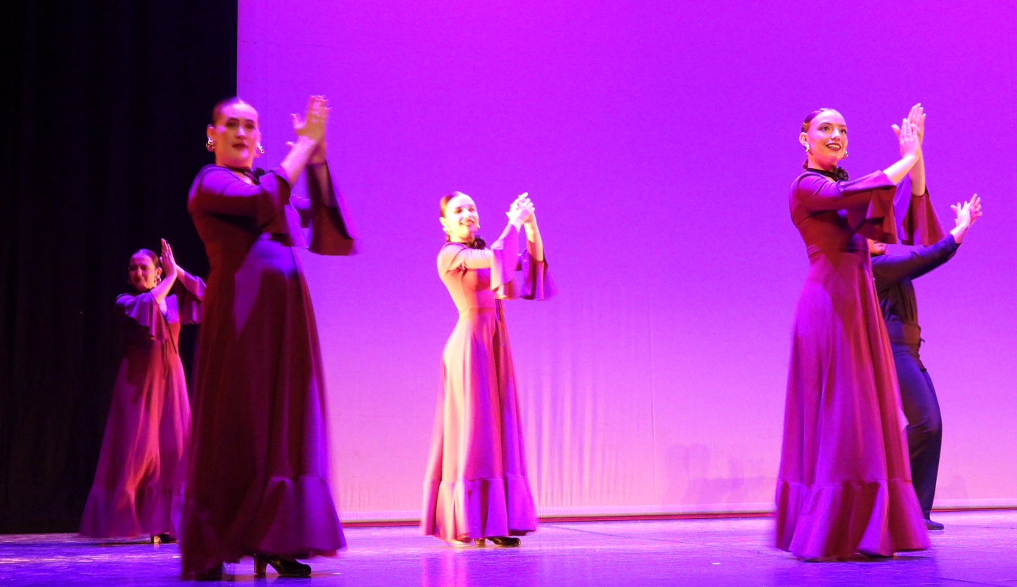 Éxito Rotundo: Más de 140 Alumnos Brillan en la Gala de Fin de Curso ‘Arriba el Telón’ del Conservatorio de Danza José Granero 5