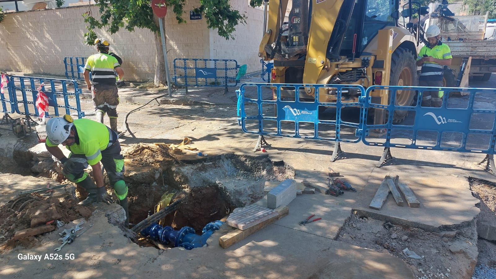 Avería en la red de abastecimiento del Poblado: Reparación completada 1