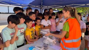 Alumnos del CEIP Don Quijote en talleres de concienciación medioambiental
