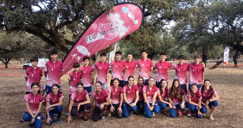 Deportistas de orientación en el CESA 2026 en Extremadura