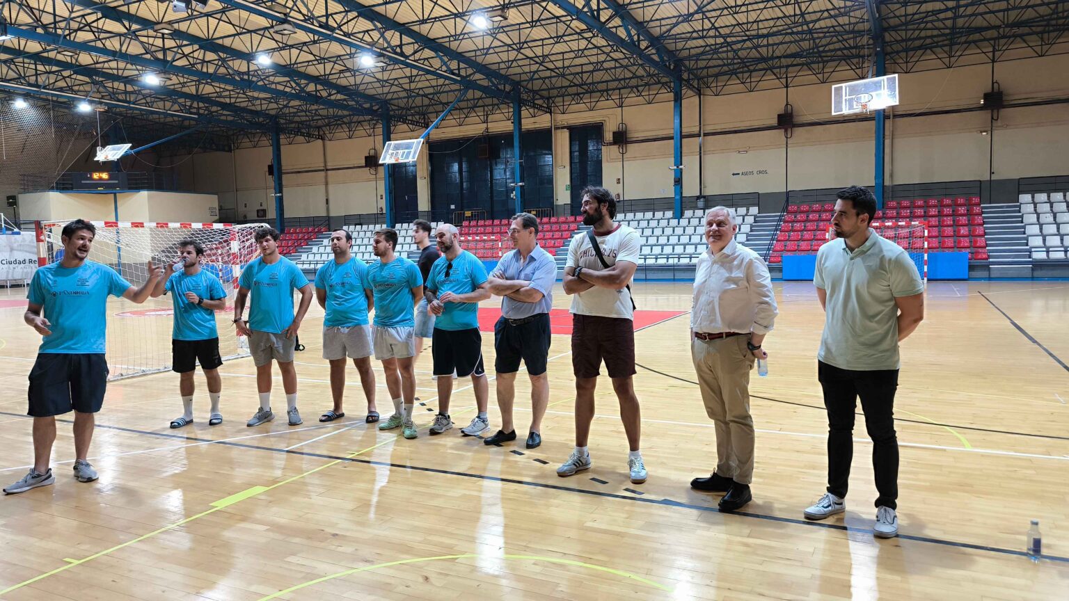 Jorge Maqueda visita el Campus Municipal de Balonmano de Ciudad Real