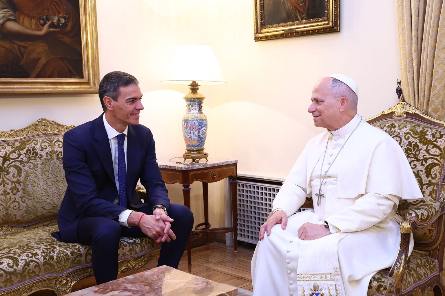 La Moncloa: El presidente del Gobierno se reúne con el Papa León XIV para dialogar 2 La Moncloa: El presidente del Gobierno se reúne con el Papa León XIV para dialogar 2