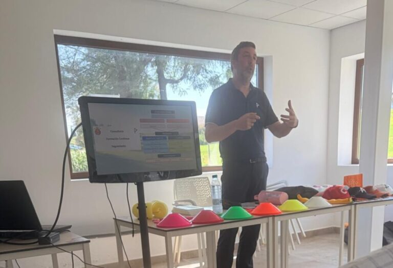 Escuelas de golf de Castilla-La Mancha en la presentación del método Gamyplan