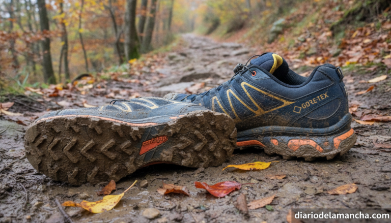 Zapatillas de senderismo Salomon Alphacross 5 Gore-Tex en sendero de montaña
