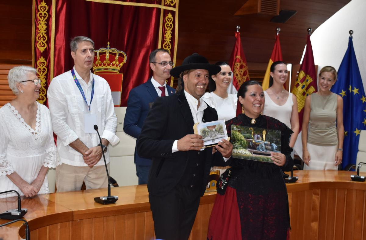 Puertollano Acoge con Entusiasmo a los Participantes del 39º Festival Internacional de Folclore 14