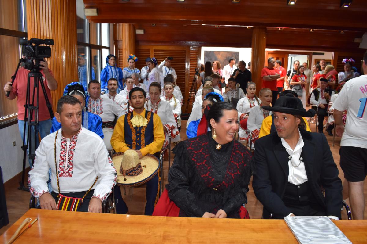 Puertollano Acoge con Entusiasmo a los Participantes del 39º Festival Internacional de Folclore 32
