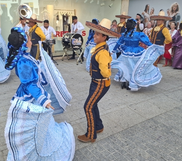 Puertollano Acoge con Entusiasmo a los Participantes del 39º Festival Internacional de Folclore 44