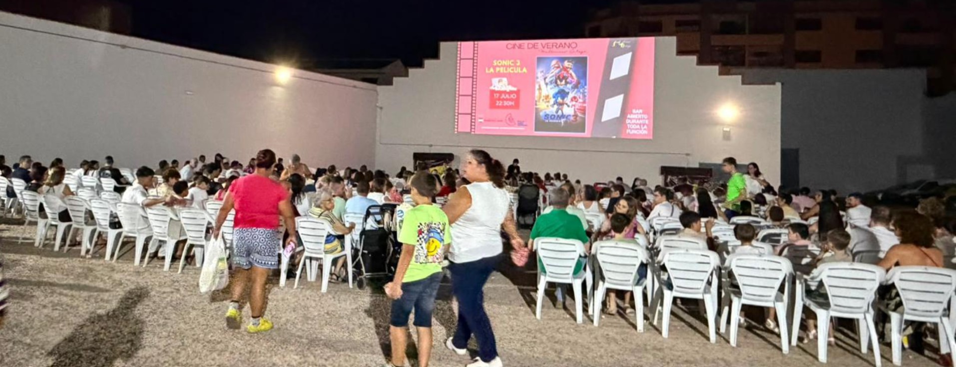 Éxito Inicial: El Ciclo de Cine de Verano Atrae a 432 Espectadores en su Primera Función 1 Éxito Inicial: El Ciclo de Cine de Verano Atrae a 432 Espectadores en su Primera Función 1