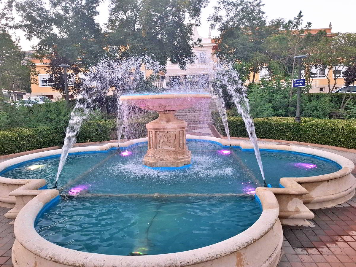 El Ayuntamiento de Puertollano Restaura la Magnificencia de la Fuente en Honor a los Mineros en Plaza España 9 El Ayuntamiento de Puertollano Restaura la Magnificencia de la Fuente en Honor a los Mineros en Plaza España 9