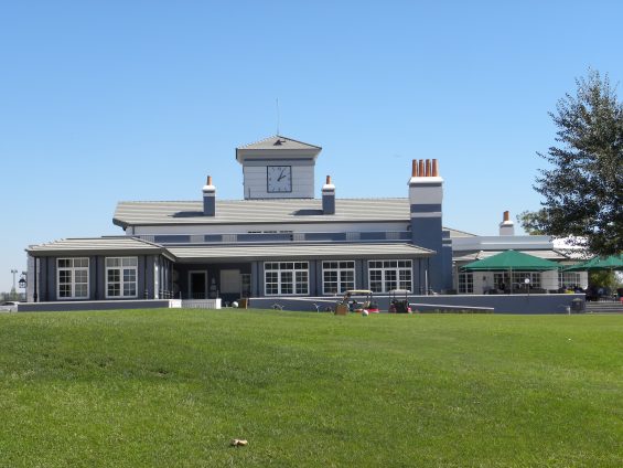 Casa club del campo de golf Palomarejos, en Toledo