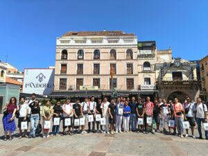 Estudiantes internacionales durante una visita guiada por Ciudad Real dentro del programa de turismo idiomático