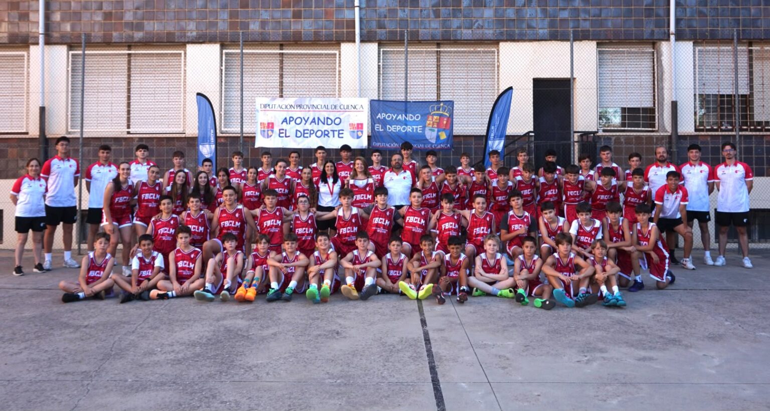 Jovenes baloncestistas participantes en el Campus Órbita 2026 en Cuenca