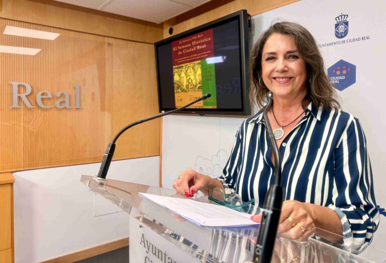 Cristina Galan, concejala de Turismo, presenta la XI Semana Historica de Ciudad Real