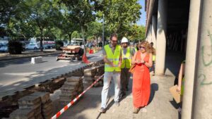 Obras de renovacion de tuberias de abastecimiento de agua en la Avenida del Ferrocarril de Ciudad Real