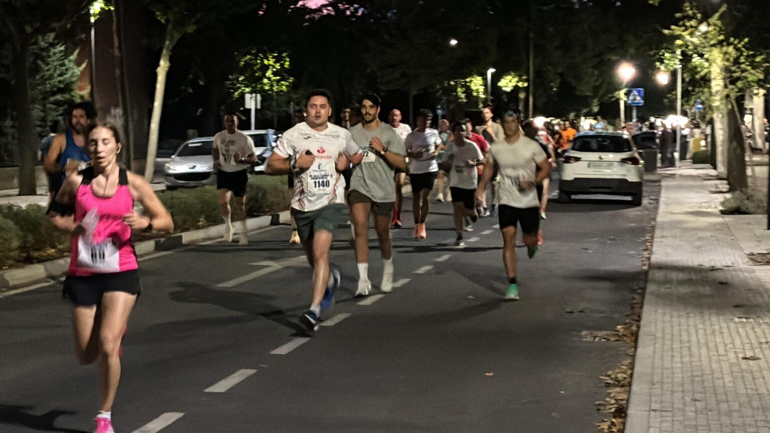 Diario de Castilla-La Mancha 1 Corredores en la salida de la I Carrera Nocturna La Pandorga en Ciudad Real