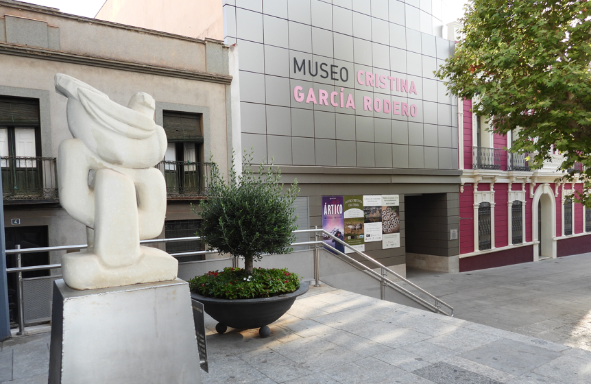 Explora la Naturaleza y el Patrimonio: Cuatro Exposiciones Fotográficas en el Museo Cristina García Rodero 3
