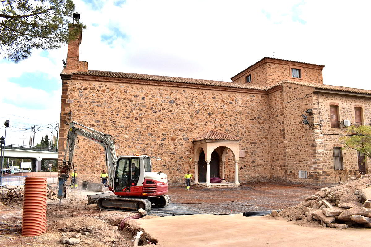Finalizan las Obras en la Ermita para la Ofrenda Floral y Procesión de la Virgen de Gracia 2 Finalizan las Obras en la Ermita para la Ofrenda Floral y Procesión de la Virgen de Gracia 2