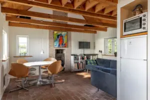 https://www.delikatissen.com/2026/08/septiembre-en-dinamarca-casita-pescadores-mon/delikatissen