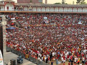 La Copa del Mundo de fútbol expuesta en la Plaza de Toros de Ciudad Real en una visita anterior del trofeo