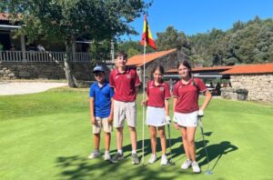 Jovenes golfistas de Castilla-La Mancha en el Campeonato de Espana Sub-16 de Pitch and Putt