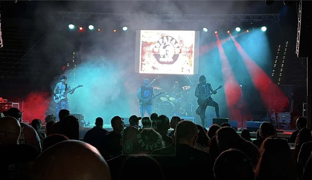 Éxito Rotundo en el IV Jabalines Music Festival: Un Millar de Apasionados del Rock Se Reúnen para Celebrar la Música 2