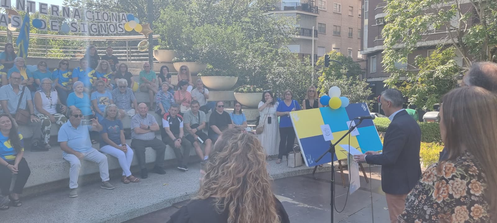 PuertoSigna Celebra el Día Internacional de las Lenguas de Signos en Puertollano con Colectivos de Diversas Ciudades 4