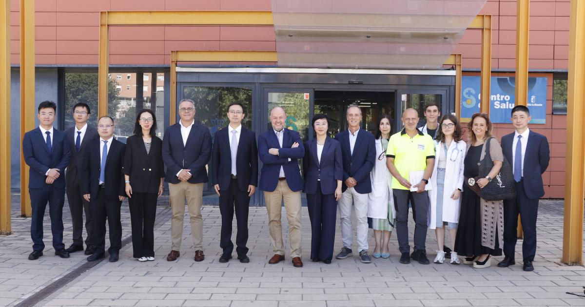 El Gobierno de Castilla-La Mancha presenta su modelo de Atención Primaria a una delegación sanitaria de China