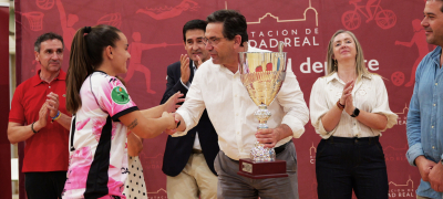Valverde Resalta el Impulso del Deporte Provincial tras la Victoria del Soliss Pozuelo en la Copa Diputación de Balonmano Femenino