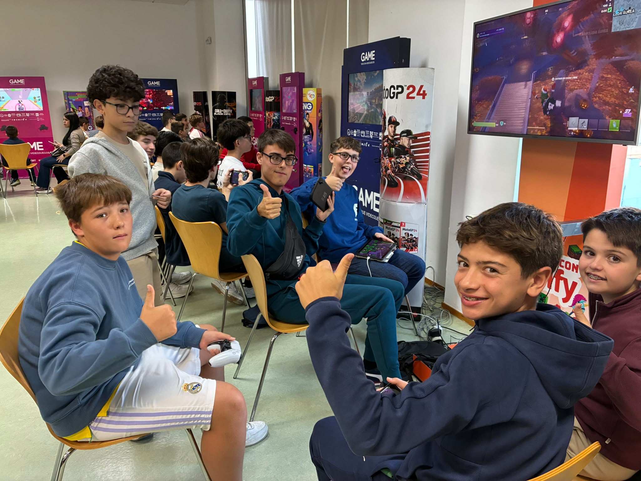 Éxito rotundo en la Game Party de Puertollano: Casi 400 jóvenes y más de 100 padres se unen a la diversión 2 Éxito rotundo en la Game Party de Puertollano: Casi 400 jóvenes y más de 100 padres se unen a la diversión 2