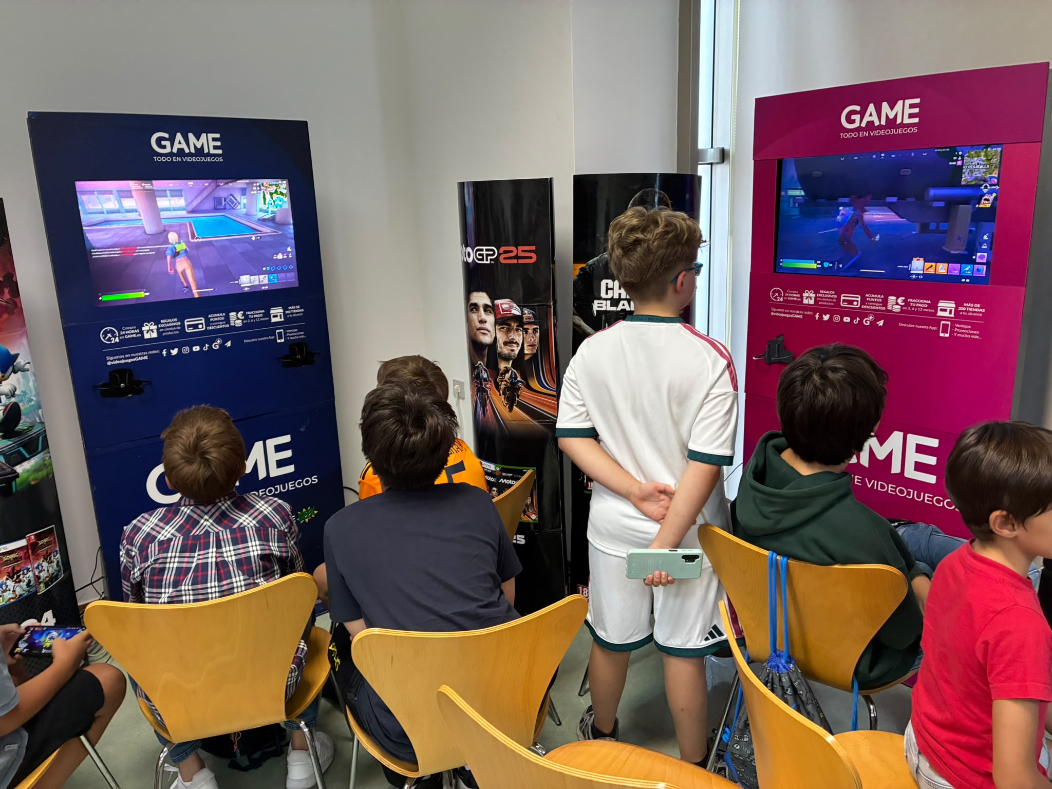 Éxito rotundo en la Game Party de Puertollano: Casi 400 jóvenes y más de 100 padres se unen a la diversión 9 Éxito rotundo en la Game Party de Puertollano: Casi 400 jóvenes y más de 100 padres se unen a la diversión 9