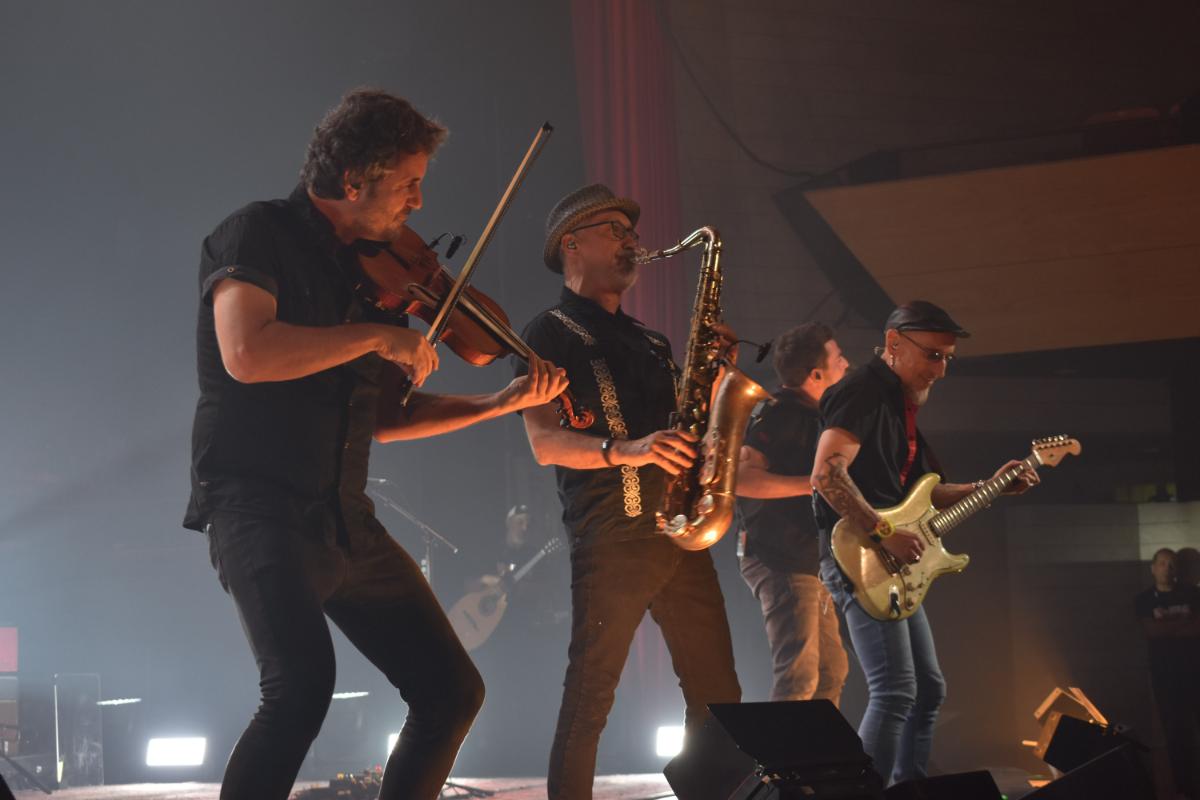 Puertollano Revive el Corazón Desierto de Fito & Fitipaldis en el Lanzamiento de su Gira 'Aullidos Tour' 14