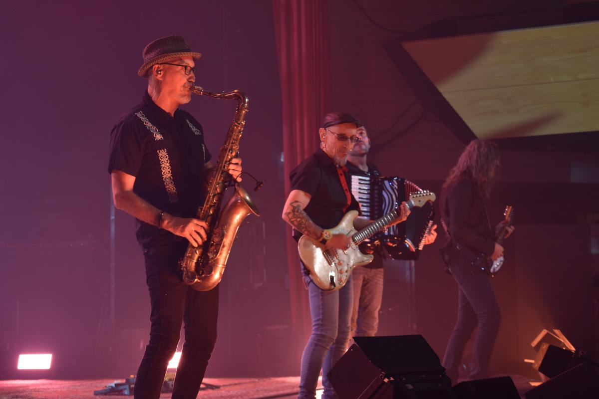 Puertollano Revive el Corazón Desierto de Fito & Fitipaldis en el Lanzamiento de su Gira 'Aullidos Tour' 9