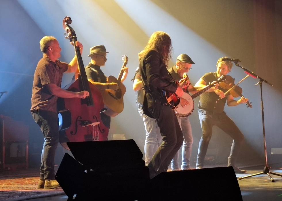 Puertollano Revive el Corazón Desierto de Fito & Fitipaldis en el Lanzamiento de su Gira 'Aullidos Tour' 21