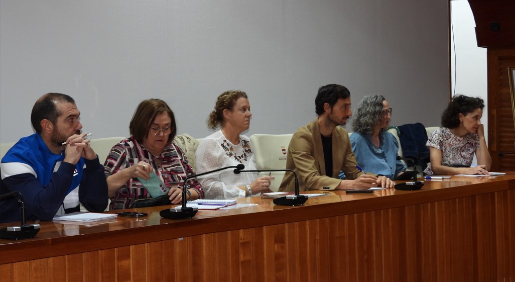 El alcalde destina 1,2 millones para climatizar los últimos nueve colegios, tras finalizar la primera fase en cinco centros 2