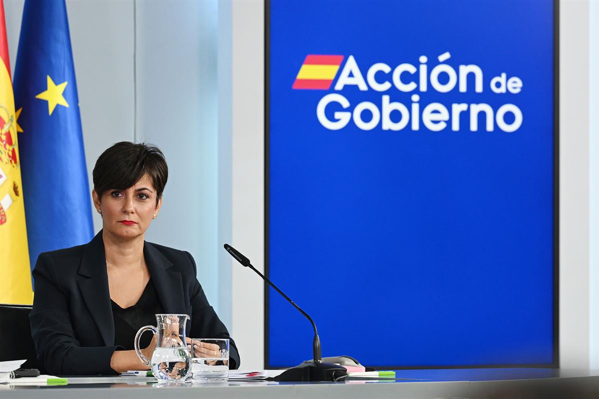 La ministra de Vivienda y Agenda Urbana, Isabel Rodríguez, durante la rueda de prensa