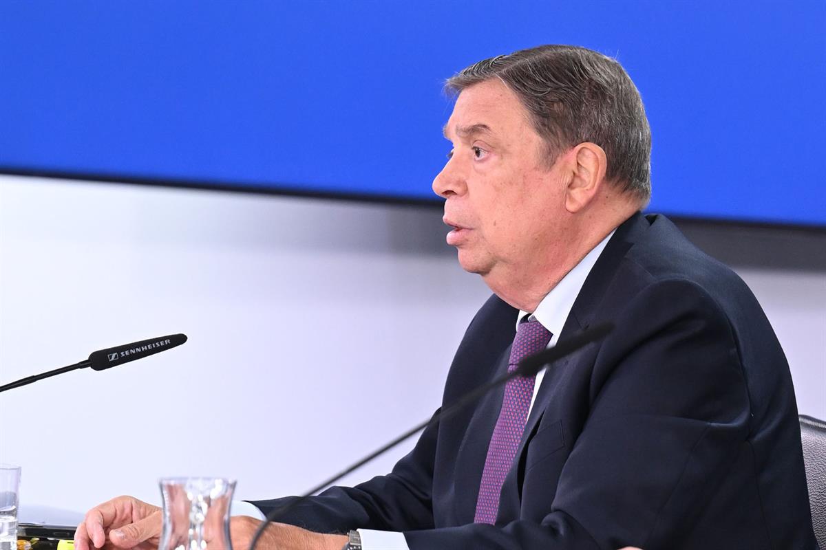 El ministro de Agricultura, Pesca y Alimentación, Luis Planas, durante la rueda de prensa