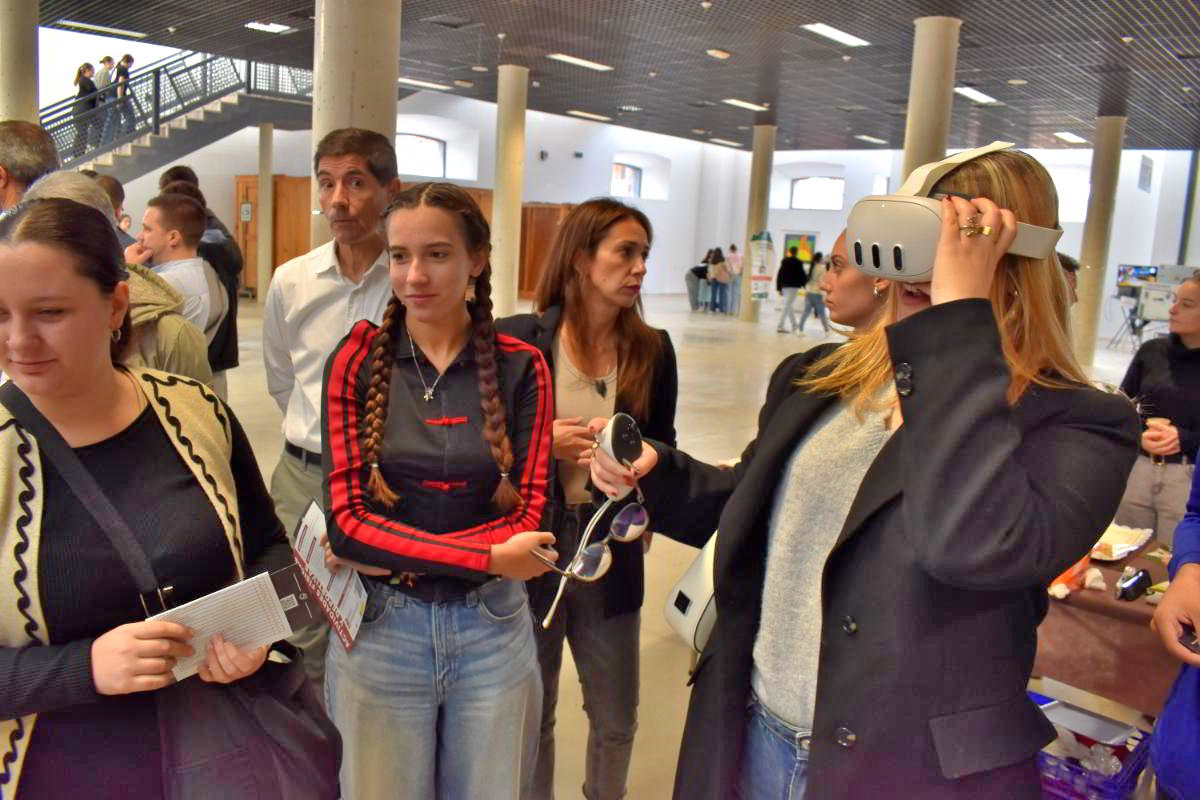 Miguel Ángel Ruiz: «No renuncies a tu futuro» en la Feria de FP Dual 20