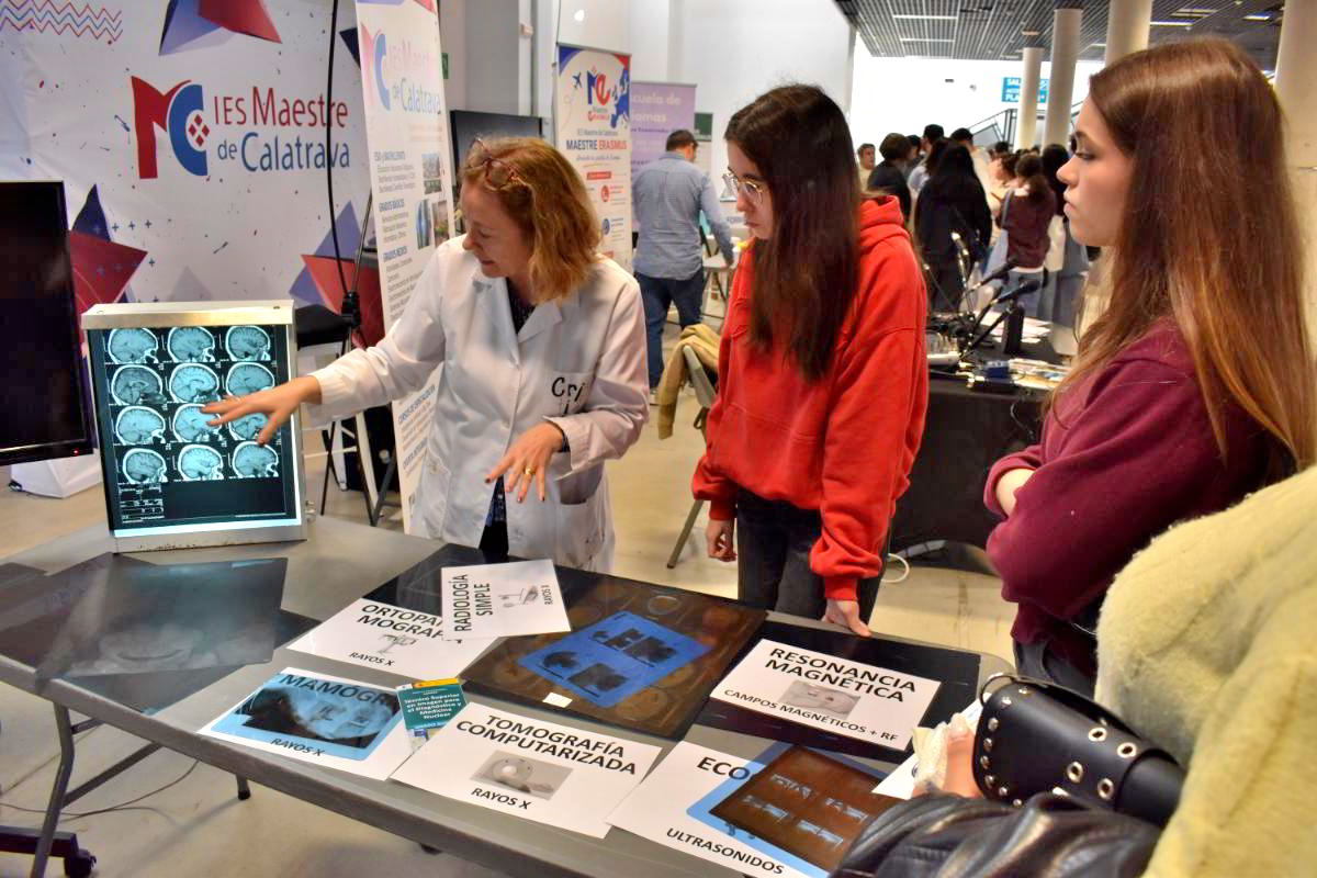 Miguel Ángel Ruiz: «No renuncies a tu futuro» en la Feria de FP Dual 25