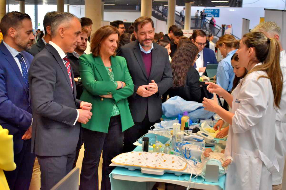 Miguel Ángel Ruiz: «No renuncies a tu futuro» en la Feria de FP Dual 43